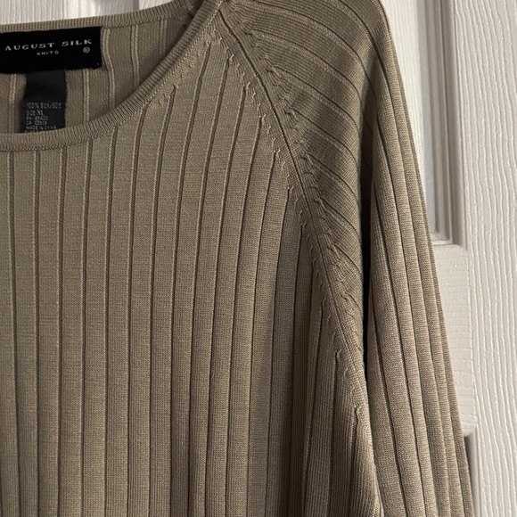 100% Silk Ribbed Crew Neck Sweater - Picture 4 of 6